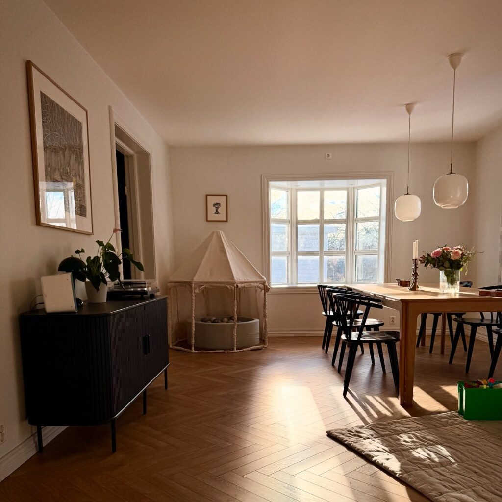Vinylboden K-FLOORS 55 Wood Herringbone/Fischgrat Klebesheet